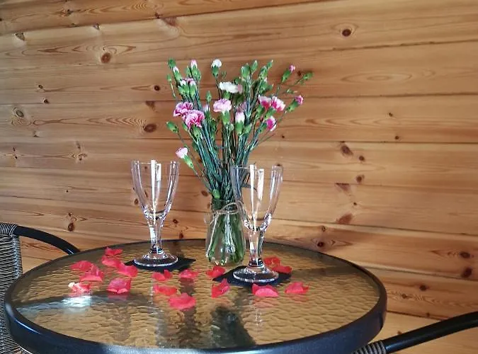 Sunny Mount Glamping Pod Campingplatz *