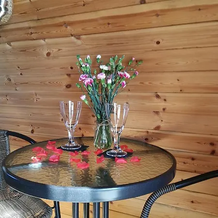 Sunny Mount Glamping Pod Campsite *